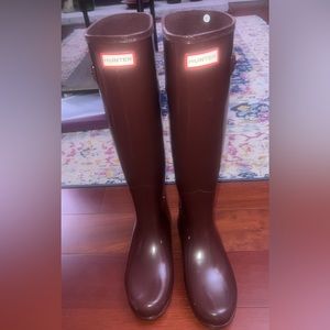 Excellent Condition Hunter Tall Rain Boot